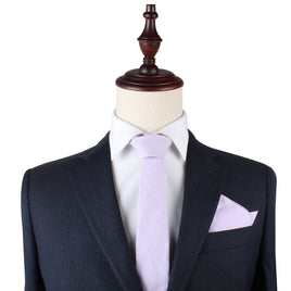 A Lavender mannequin exuding elegance in a Blush Purple Skinny Tie.