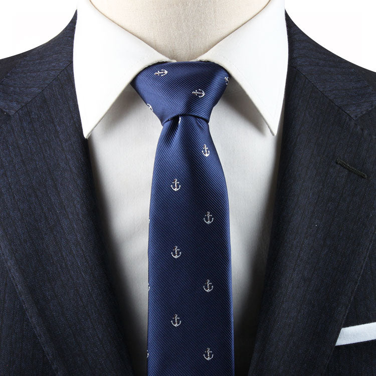 A mannequin wearing an Anchor Skinny Tie with anchors on it.