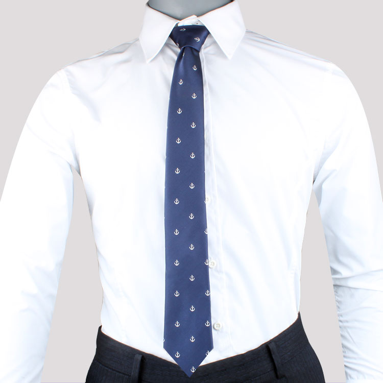 A mannequin wearing an Anchor Skinny Tie and white shirt.