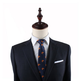 A mannequin in a Croissant Slim Tie and suit.