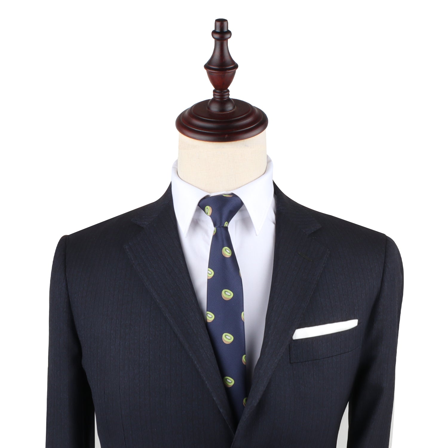 A mannequin wearing a Kiwi Thin Tie.